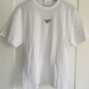 NWT Reebok White Short Sleeve Crew Tee with Small Black Logo